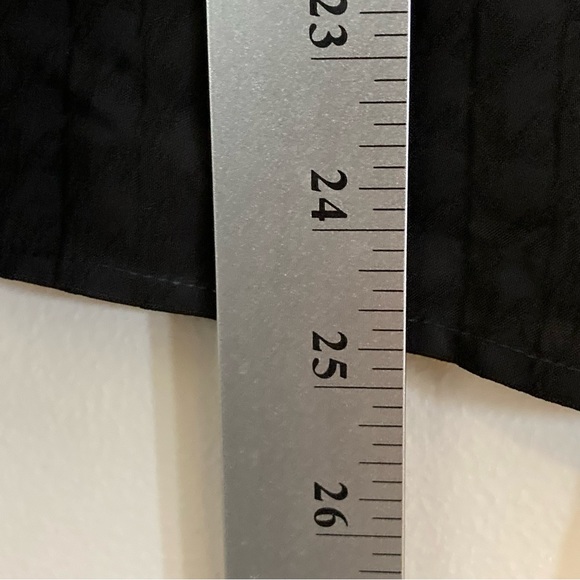 Inclan Studio Nico Top Women’s Size L Sleeveless Black Tie-front NWT Retail $192 - Picture 7 of 10